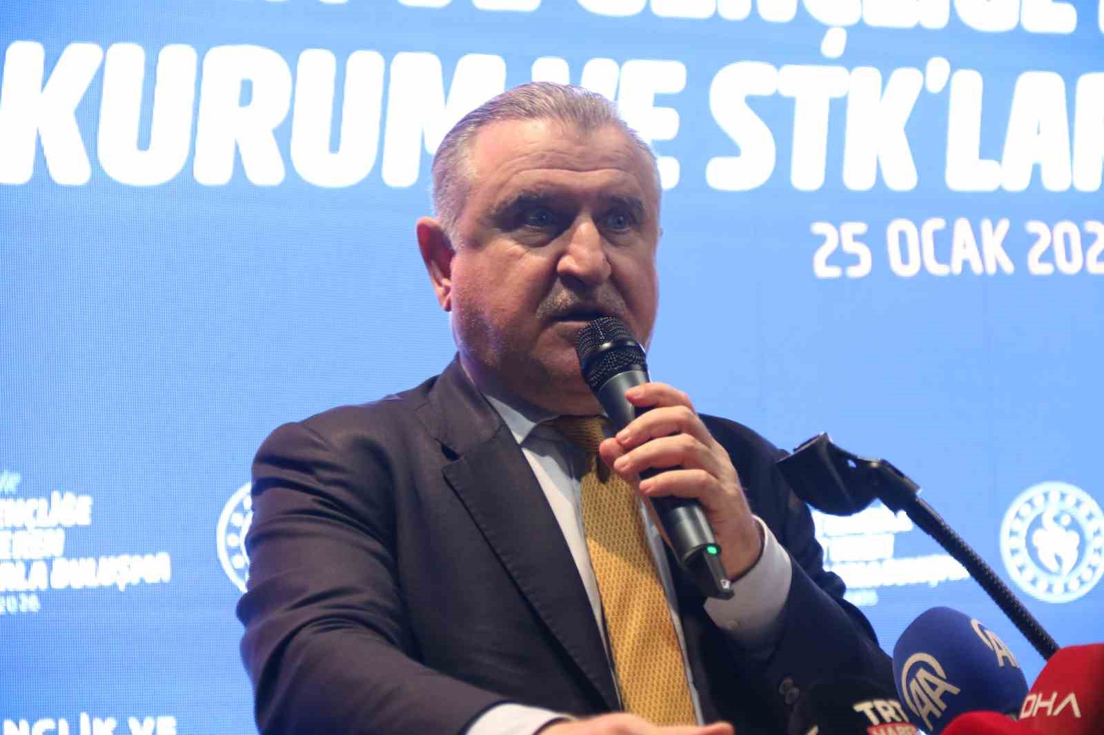 Bakan Bak: Türkiye Yüzyılı sporun ve gençliğin yüzyılı olacak