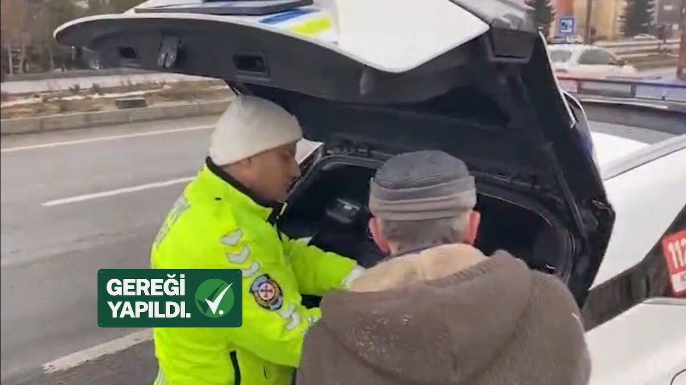 Bakan Yerlikaya duyurdu: Kütahyada yaya önceliğini hiçe sayan kamyon sürücüsüne ceza