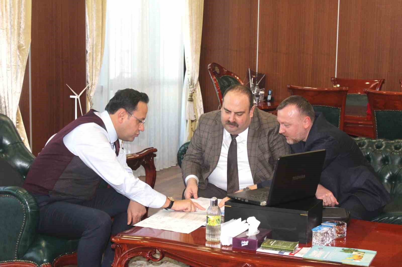 Başkan Hamamcının yeni projeler için Ankara ziyareti