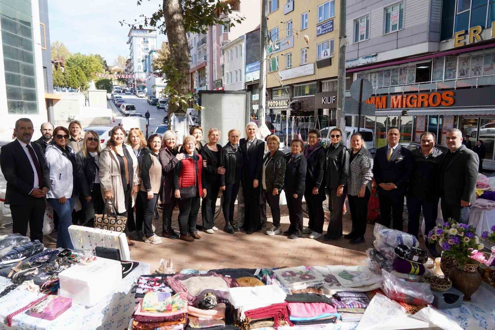 Başkan Subaşı'ndan üreten kadınlara destek