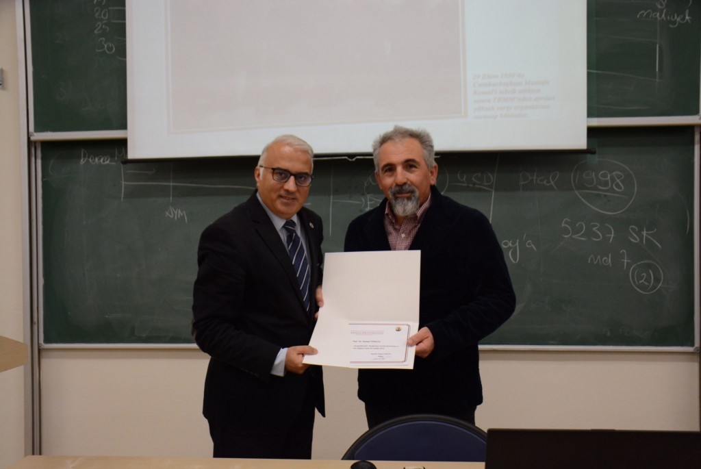 Başöğretmen Atatürk, Modernleşme ve Hukuk konferansı gerçekleştirildi