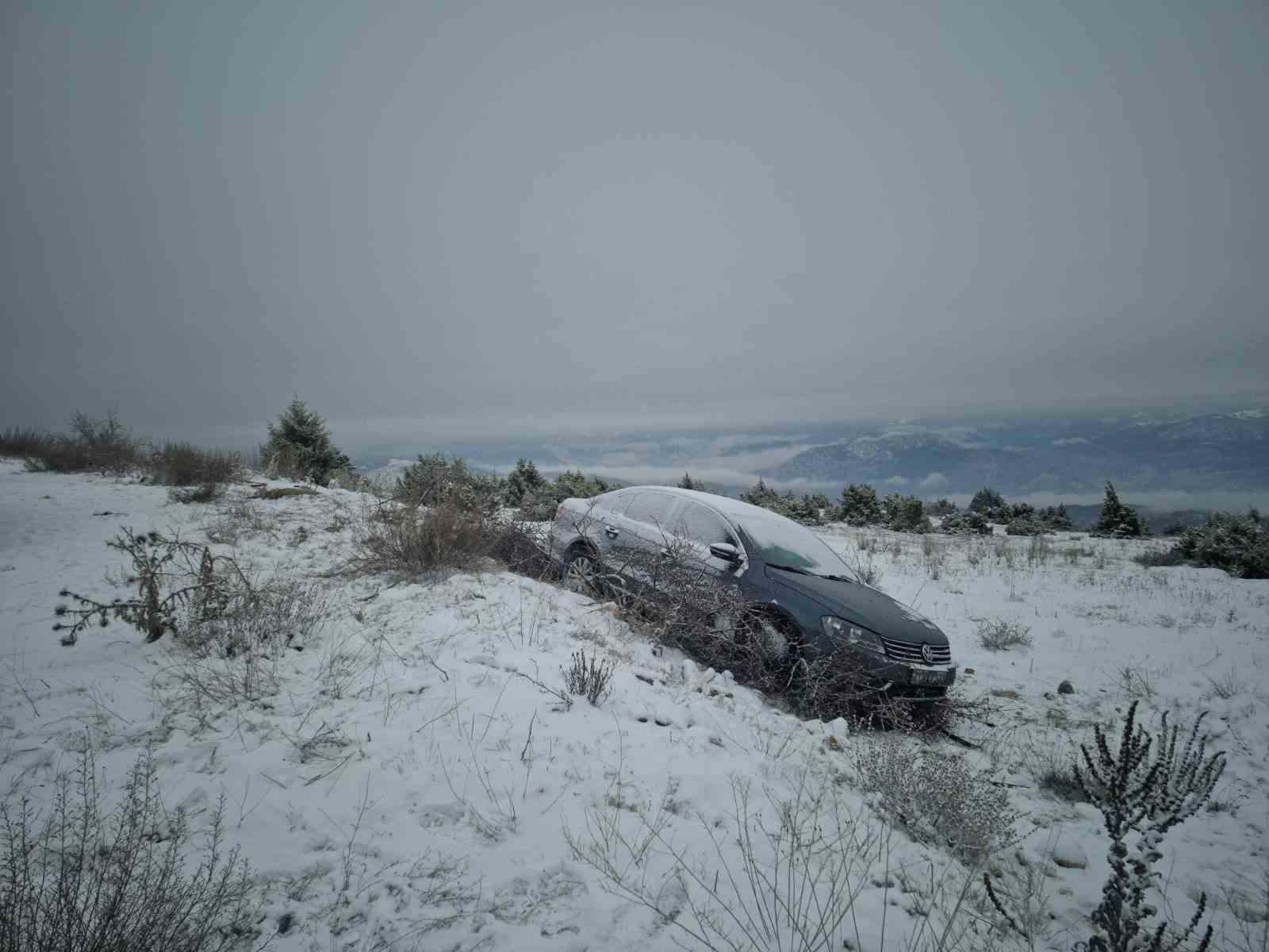 Belediye Başkanı İlhan Özdenin makam aracı kaza yaptı