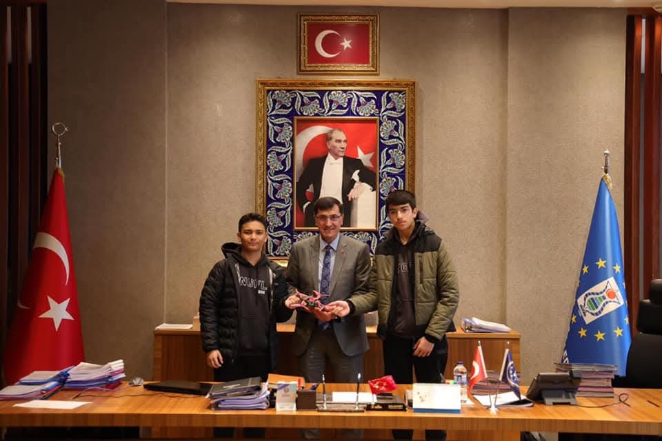 Belediye Başkanı Kahveci'den genç dron sporcusuna destek