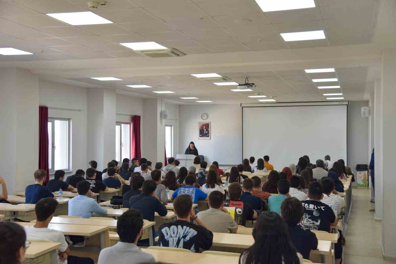 Bilecik Şeyh Edebali Üniversitesi Tıp Fakültesinde 2025-2026 akademik yıl açılışı yapıldı