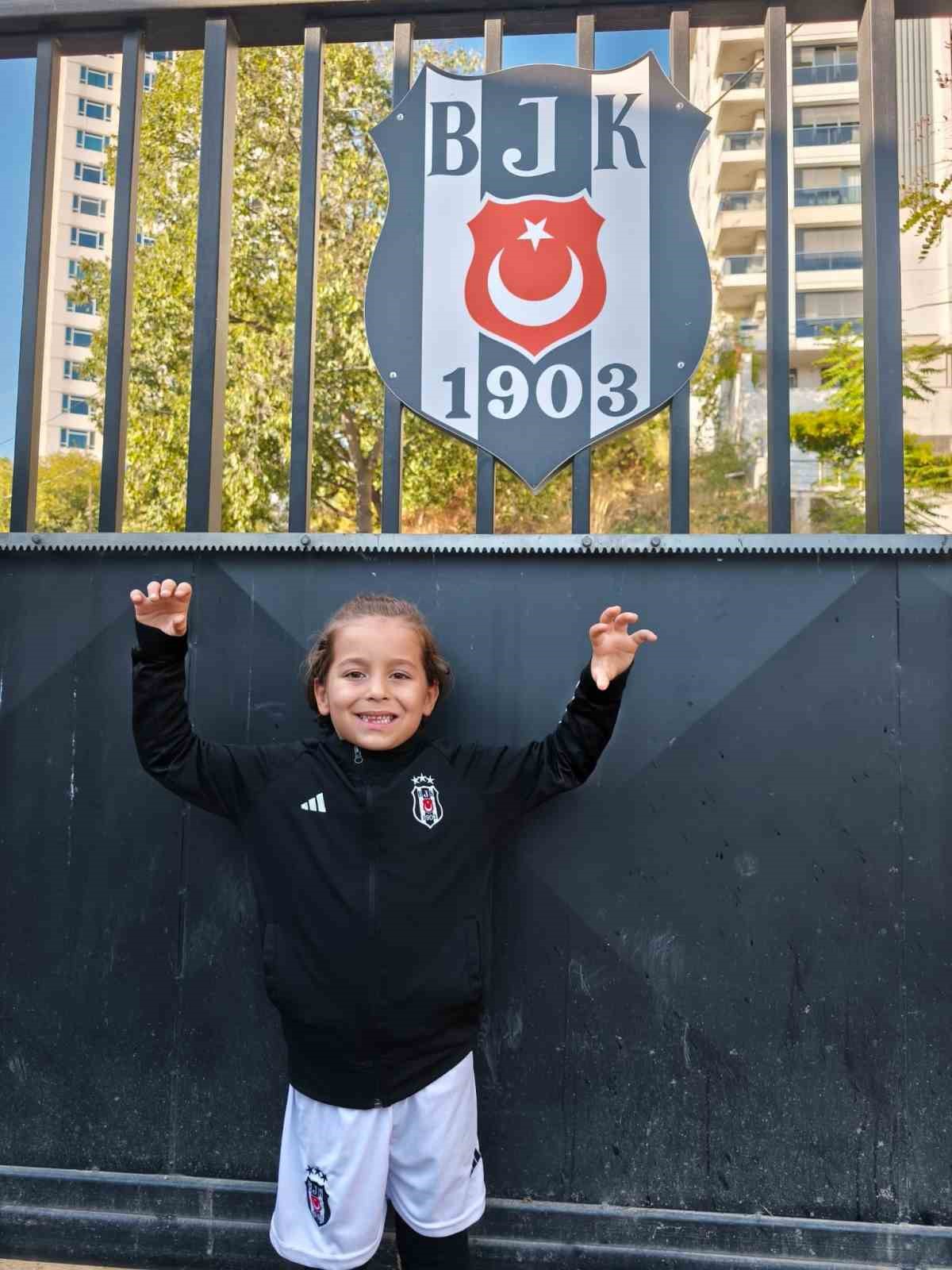 Bilecikli minik yetenek Ömer Ergen, Beşiktaş altyapısına seçildi