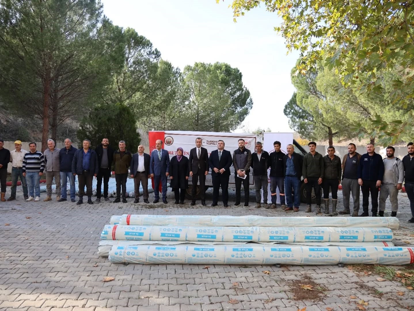 Bilecikte 52 çiftçinin serası yenilendi