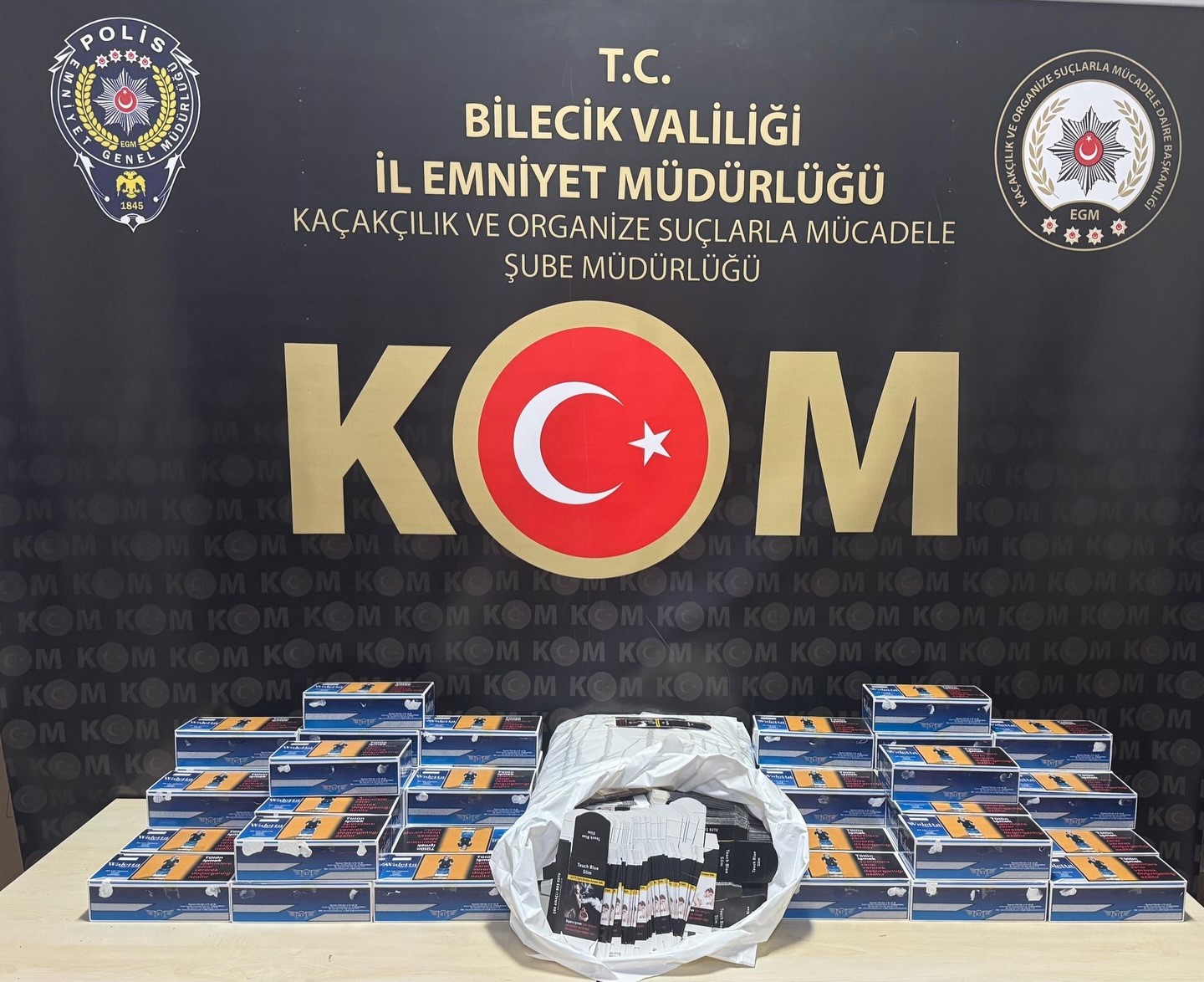 Bilecikte araçtan binlerce makaron çıktı