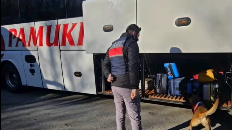 Bilecikte aranan şahıslar için eş zamanlı operasyon