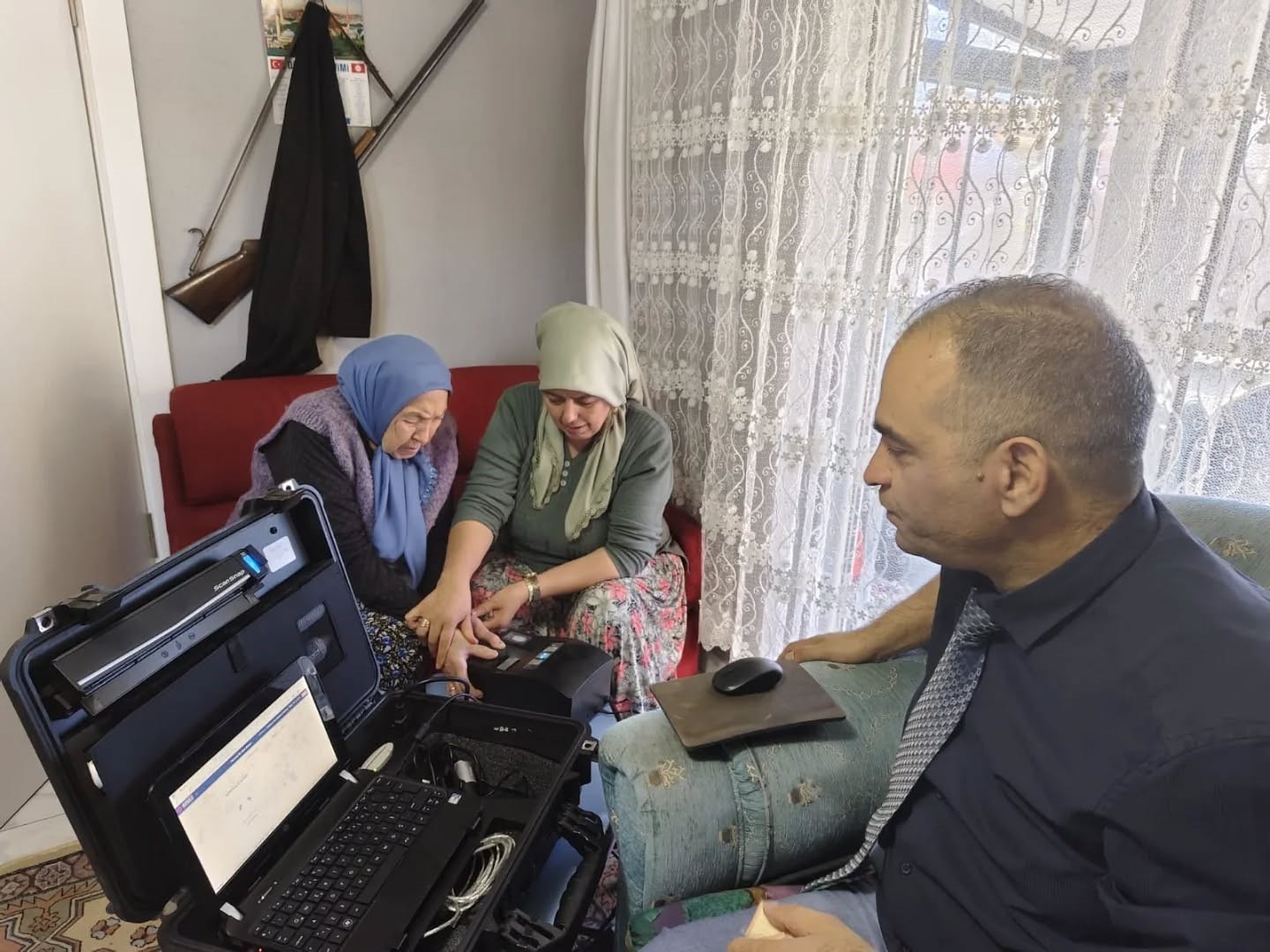 Bilecikte devlet hizmeti vatandaşın ayağına götürdü