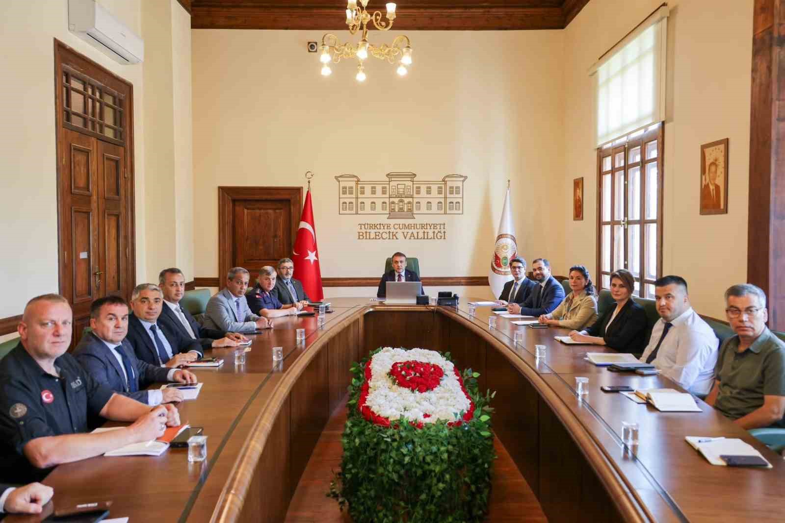 Bilecikte gözler gökyüzüne çevriliyor