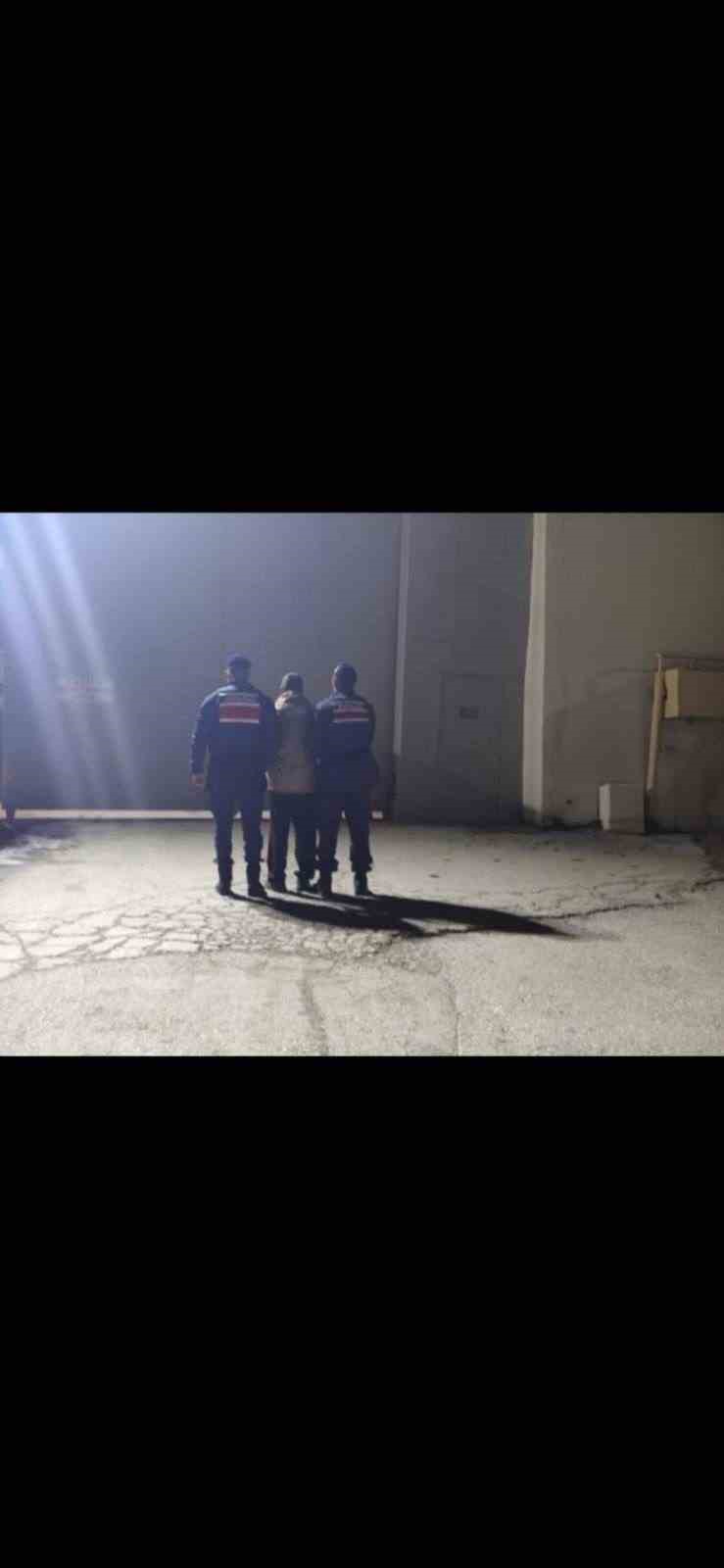 Bilecikte hırsızlık suçundan aranan şahıs yakalandı