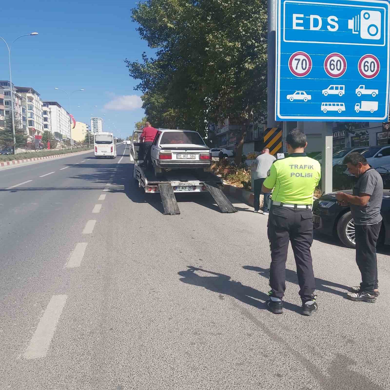 Bilecikte korsan taksiciye ceza yağdı