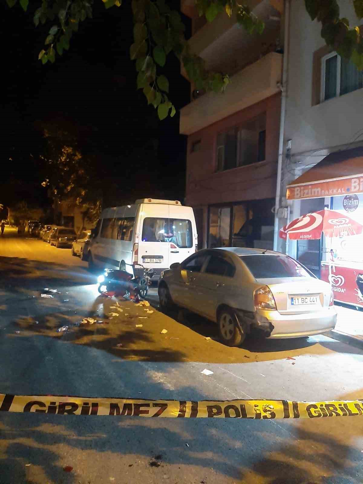 Bilecikte meydana gelen trafik kazasında 2si ağır 3 kişi yaralandı