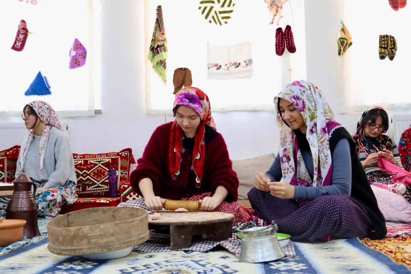 Bilecikte öğrencilerden hayır çarşısı