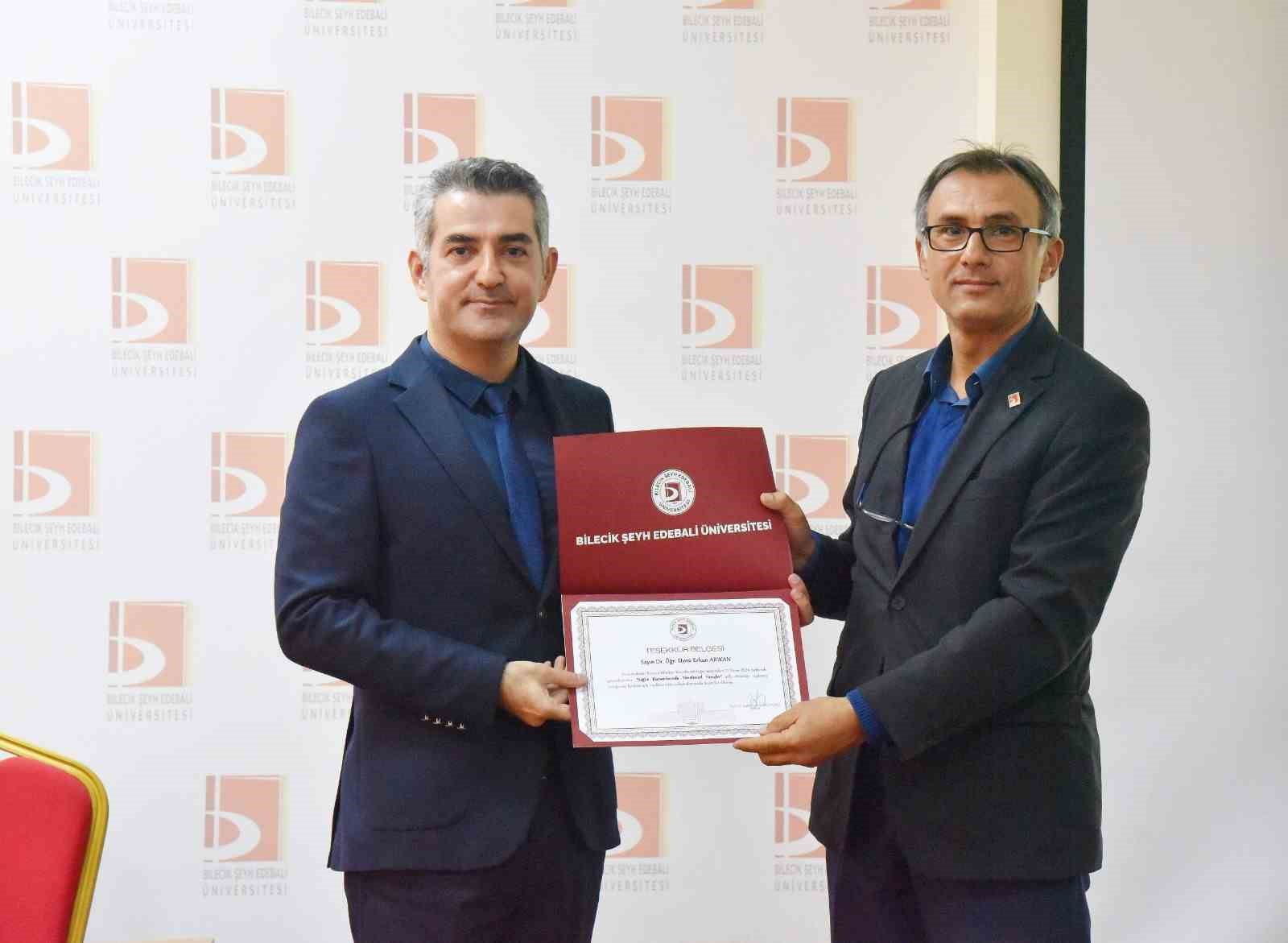 Bilecik'te ‘Sağlık Kurumlarında Yönetimsel Süreçler Semineri  düzenlendi