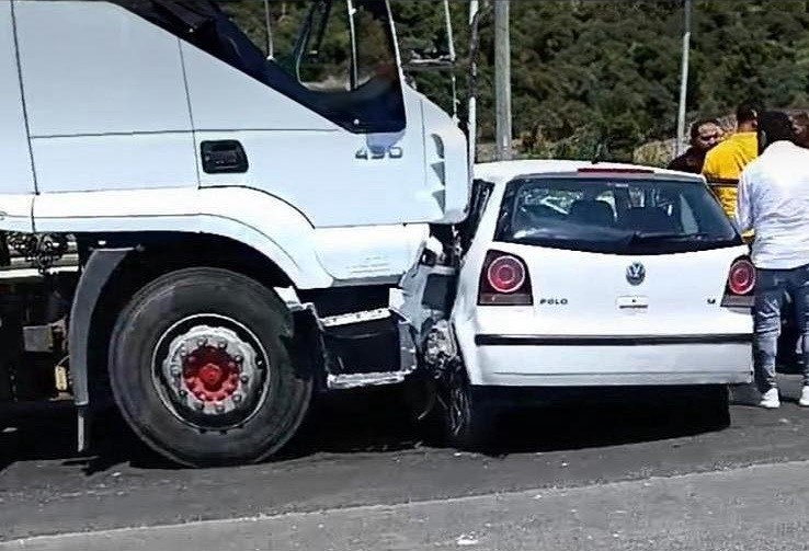 Bilecik'te tır ile otomobil çarpıştı: 1i ağır 3 yaralı