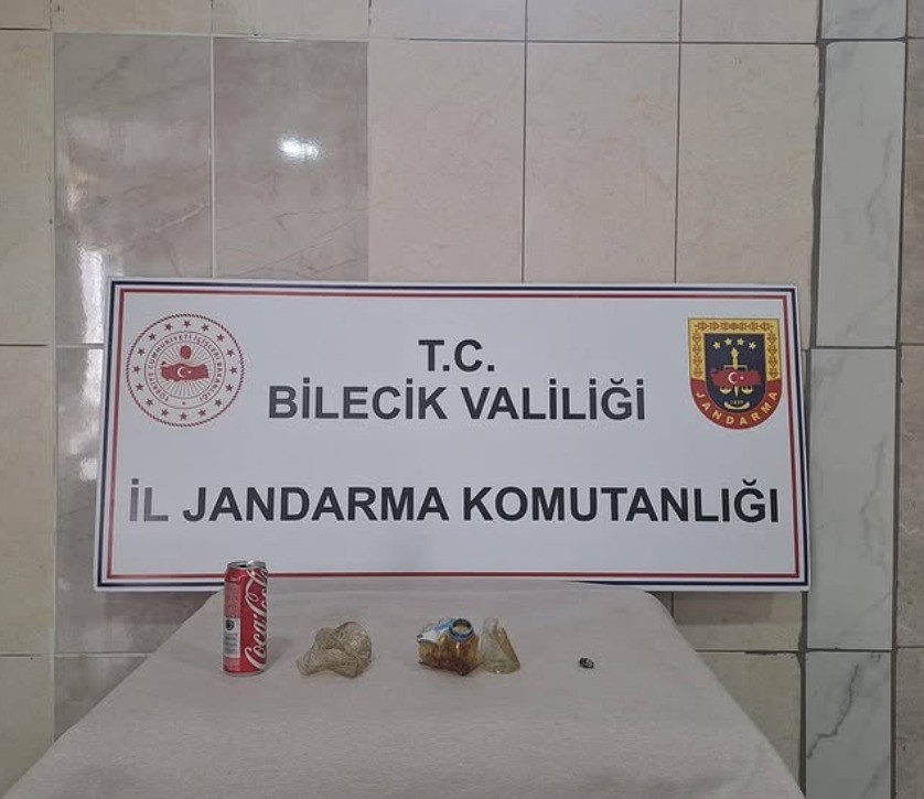Bilecikte trafiği tehlikeye atan tırda uyuşturucu bulundu
