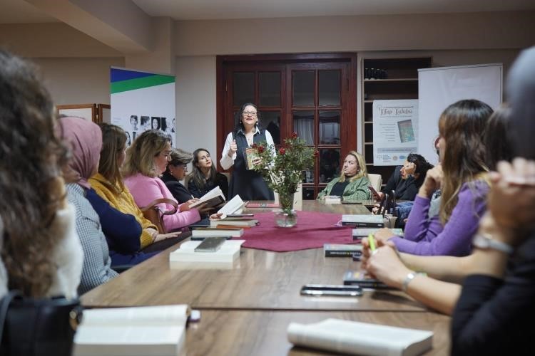 Bilecikte üreten kadınlar kitap kulübü etkinliğinde bir araya geldi