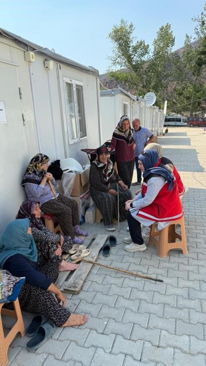 Bilecik'te yangın zedelere psikososyal destek ziyareti