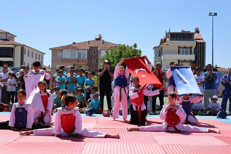 Bilecikte yaz spor okulları coşkuyla başladı