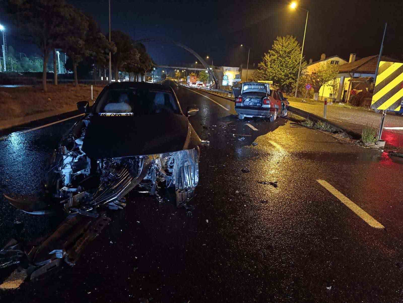 Bilecikteki trafik kazasında 2 kişi yaralandı