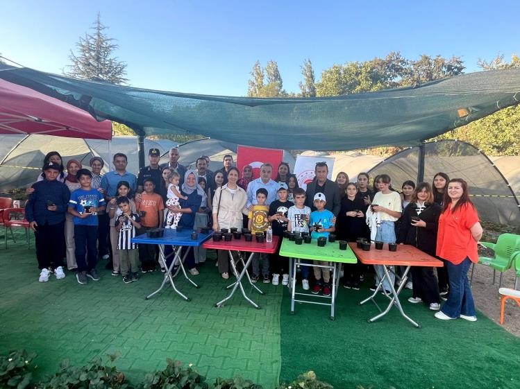 Bozüyük Sevgi Evi öğrencileri fide dikti