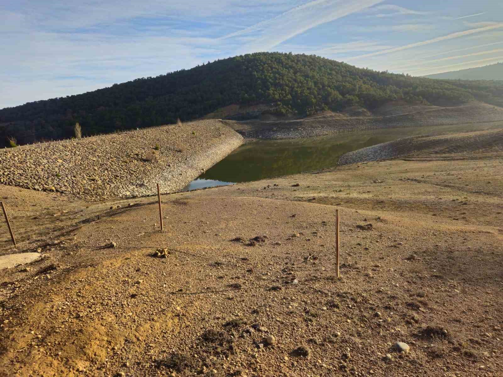 Dazkırıda baraj ve göletlerin kontrolleri yapıldı