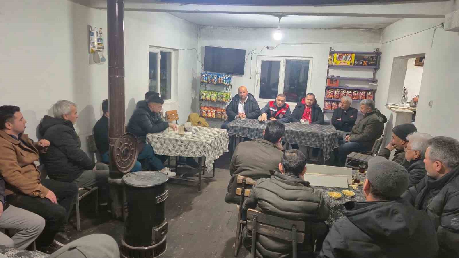 Dinarda çiftçilere kooperatifçilik anlatıldı