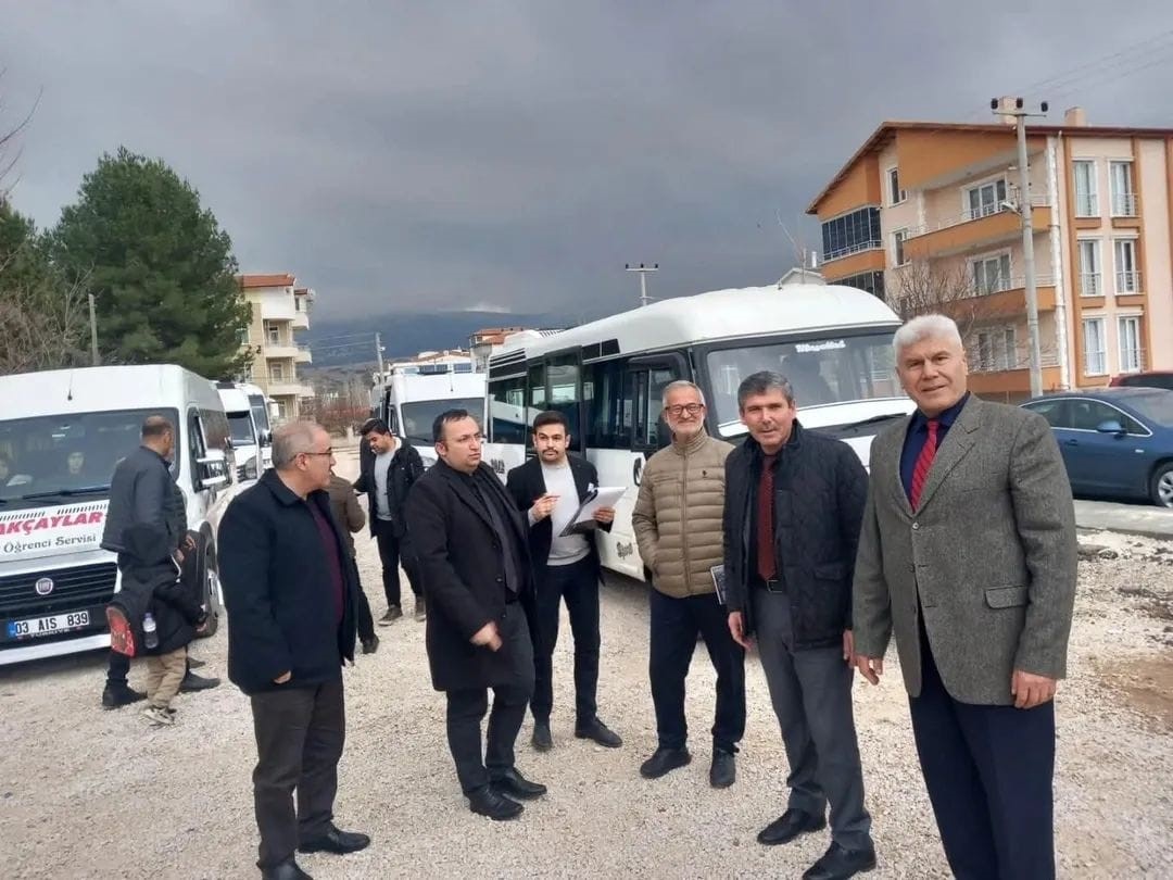 Dinarda öğrenci servis araçlarına yönelik denetim