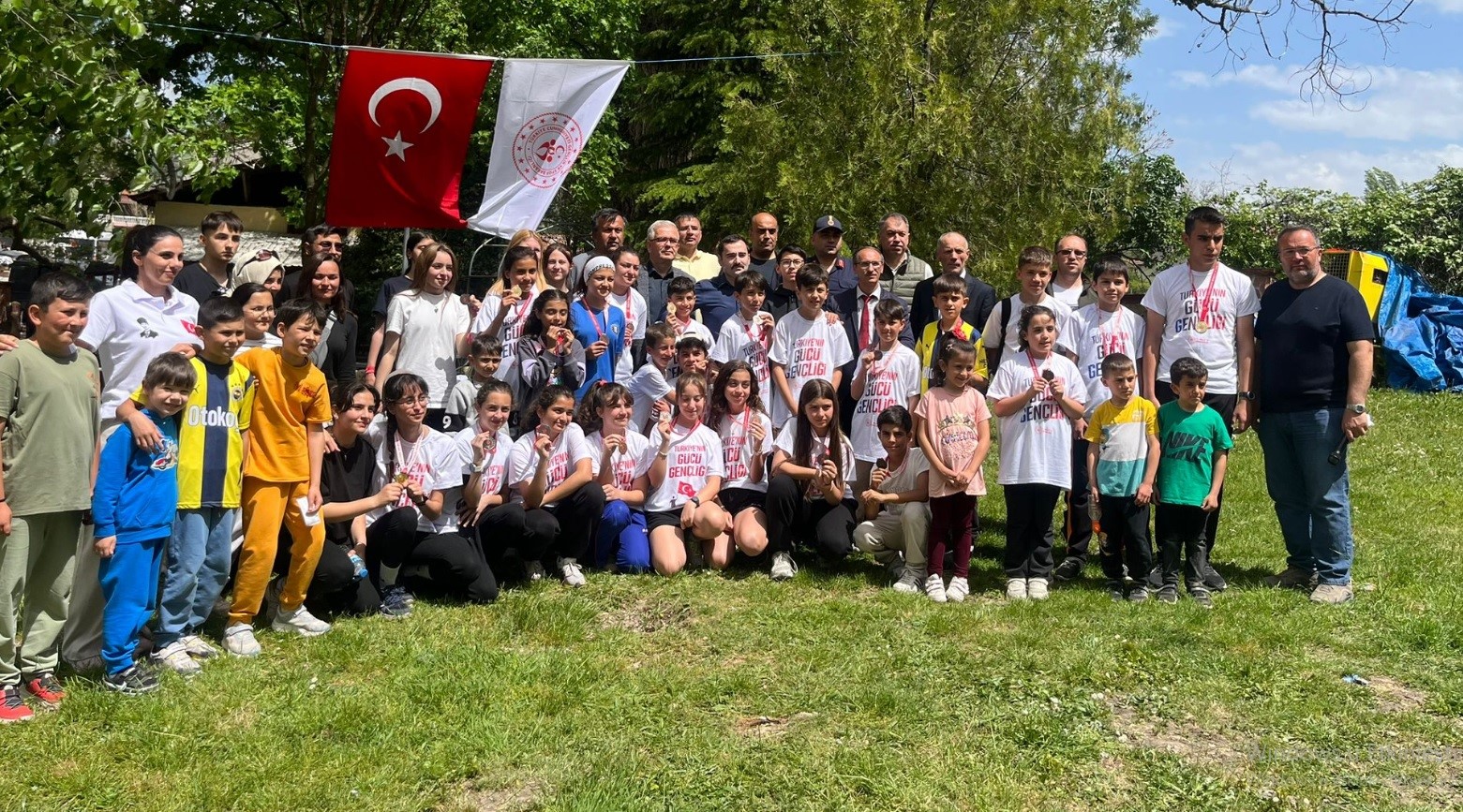Domaniç Ilıcaksuda Oryantiring yarışması coşkuyla gerçekleşti