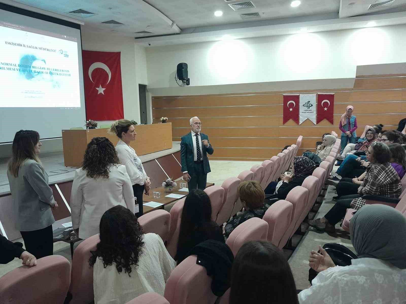 Ebelik Normal Doğum Bilgi ve Beceri Artırma ve Afete Hazırlık eğitimi