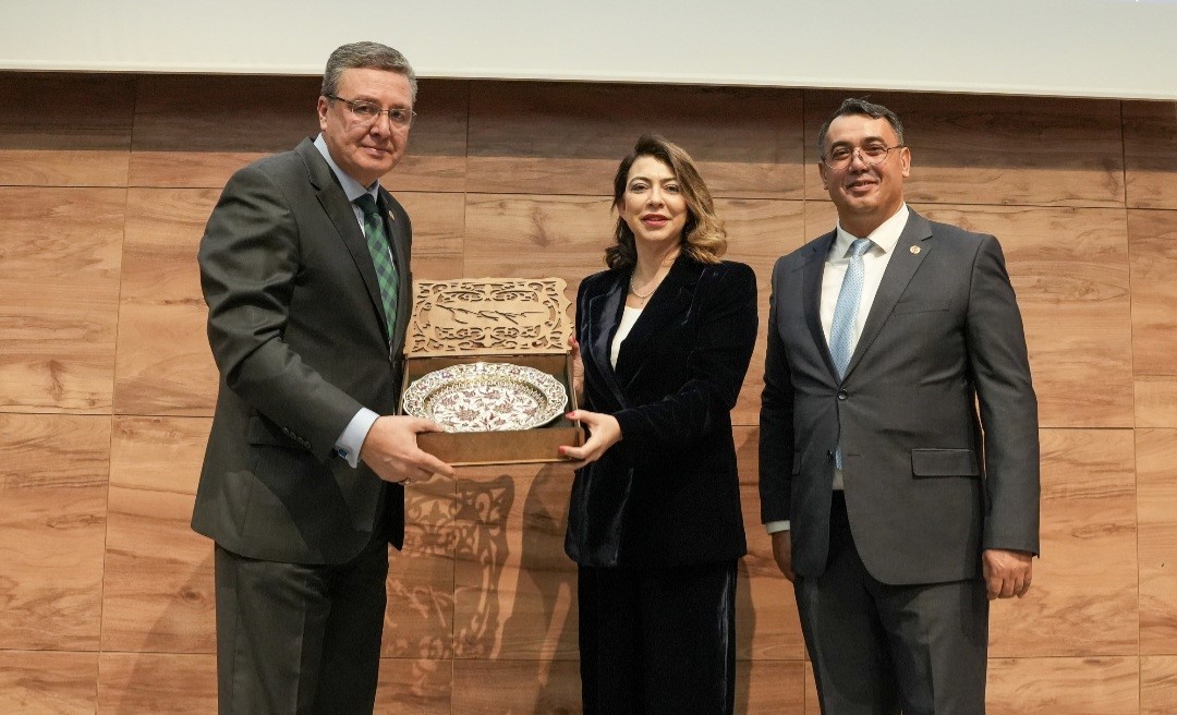 Egenin Enlerine Kütahya damgası