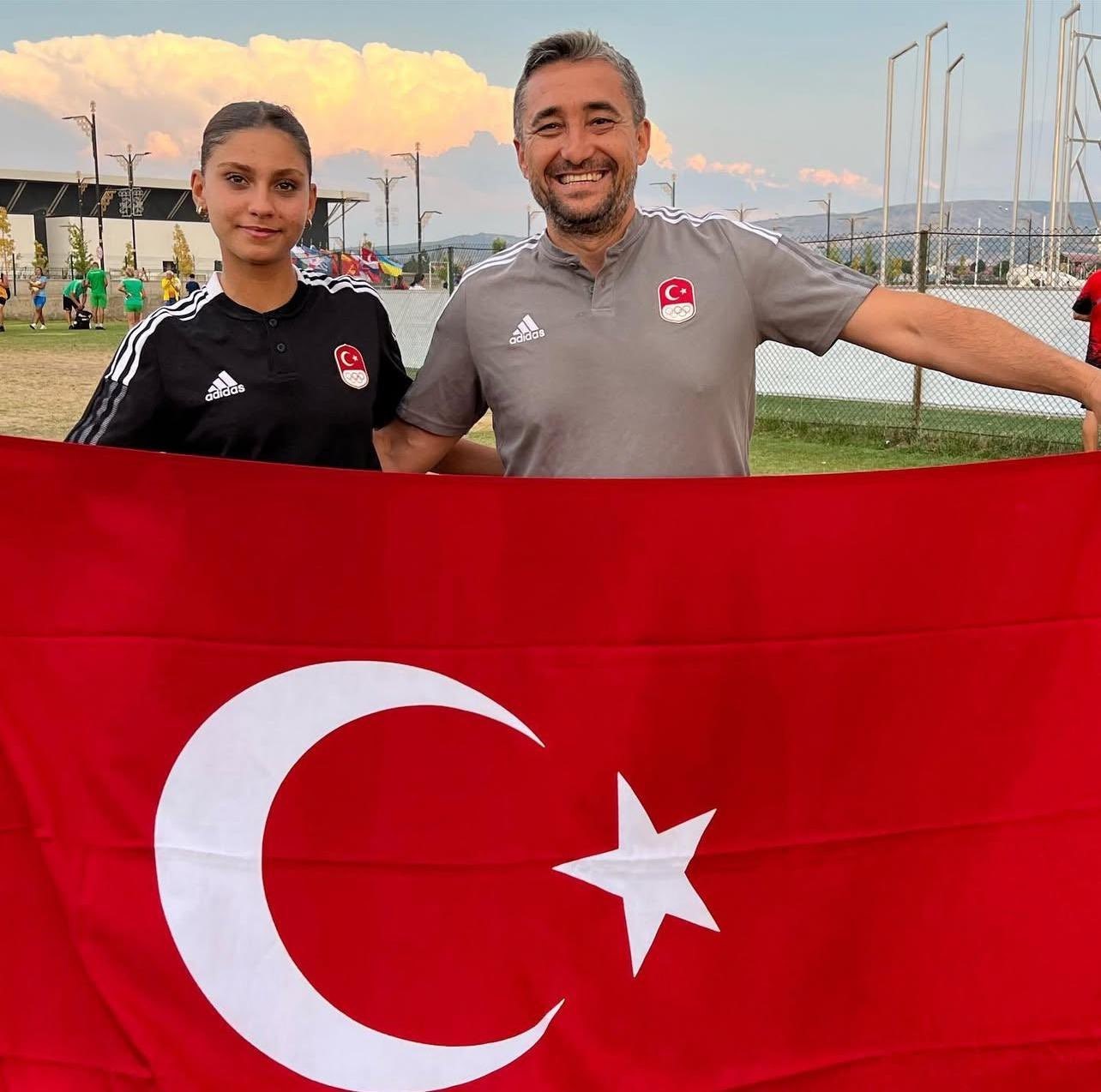 Elif Naz Köseoğlu, Avrupada yarışacak
