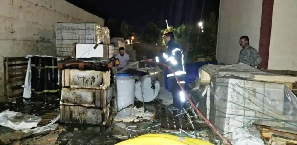 Emette depo yangını korkuttu