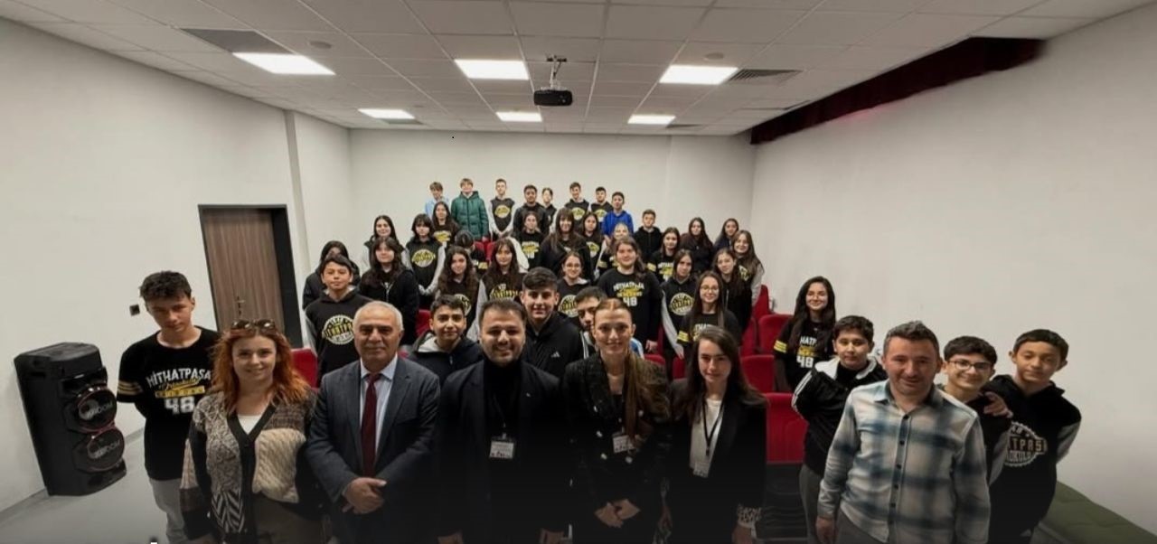 Emirdağ Mithatpaşa Ortaokulunda ‘Bilim Odaklı Buluşma projesi
