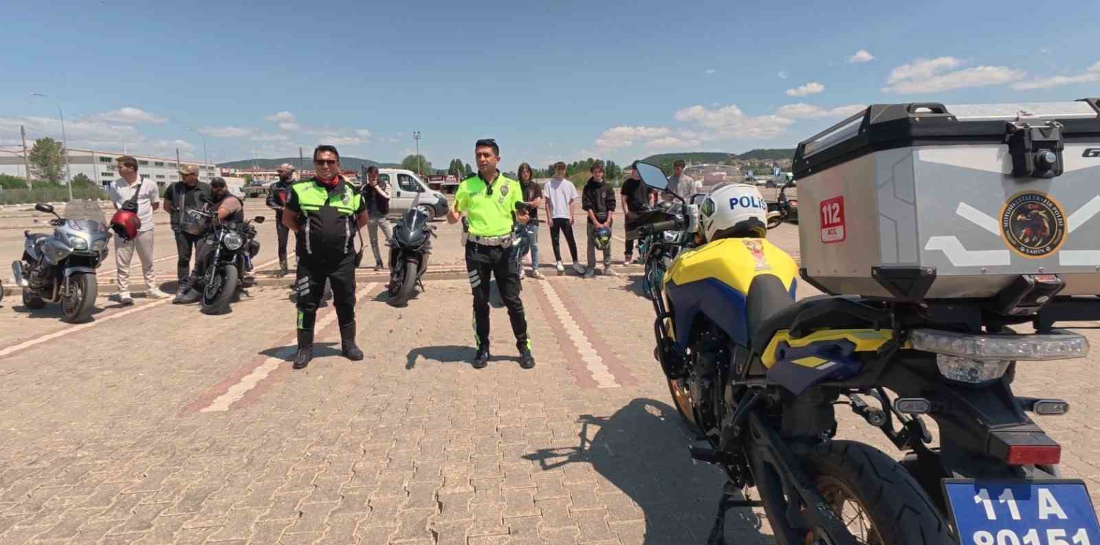 En çok motosiklet kazasının yaşandığı Bilecikte sürücülerine uygulamalı eğitim verildi