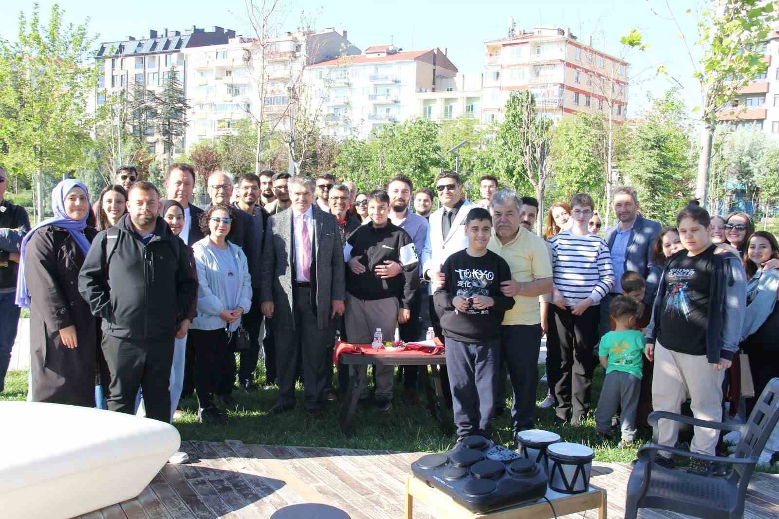 Eskişehir Millet Bahçesinde ‘Okul hayatından, hayat okuluna farkındalık dersi