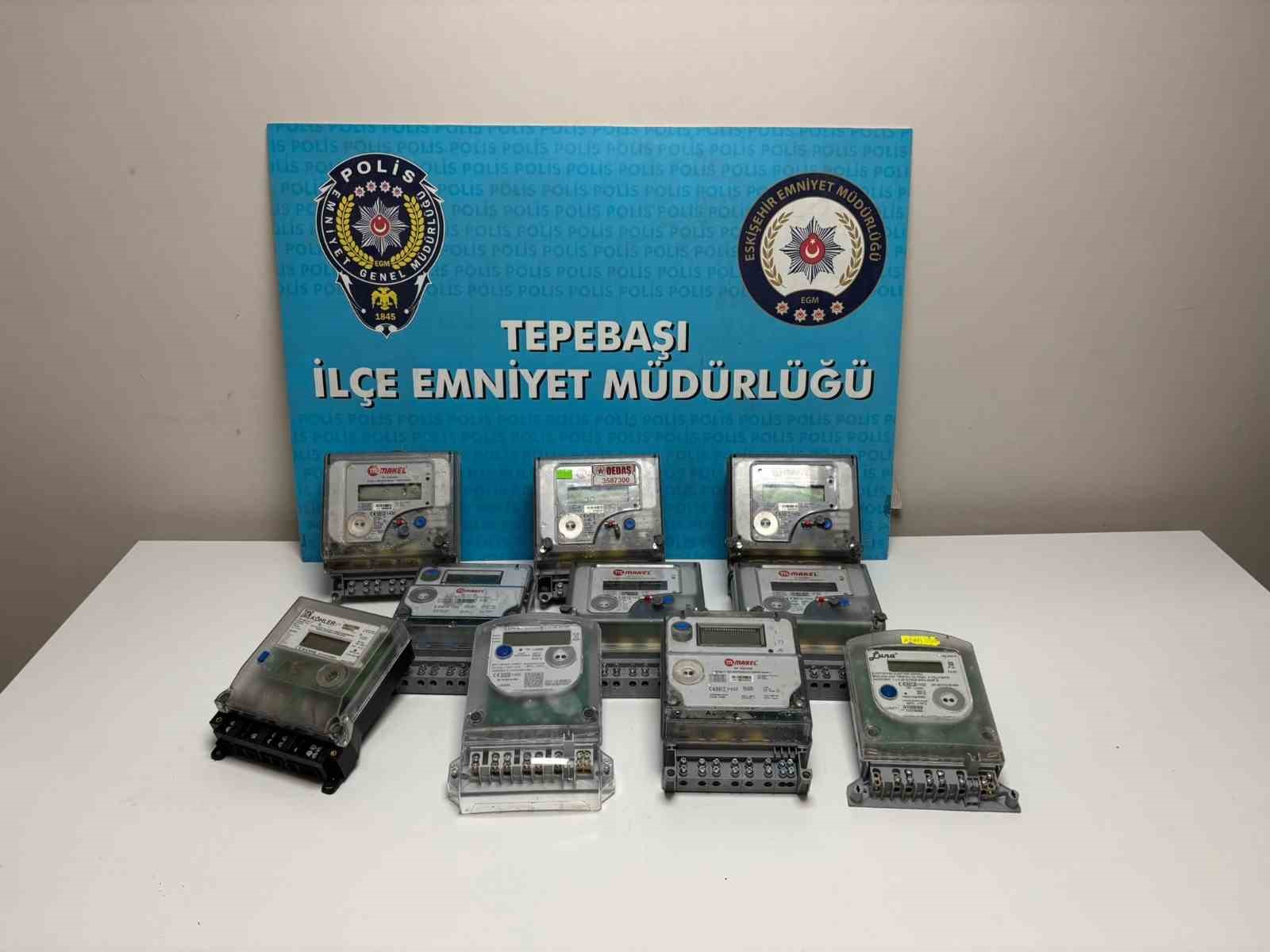 Eskişehirde 10 adet elektrik sayacını çalan şüpheli yakalandı