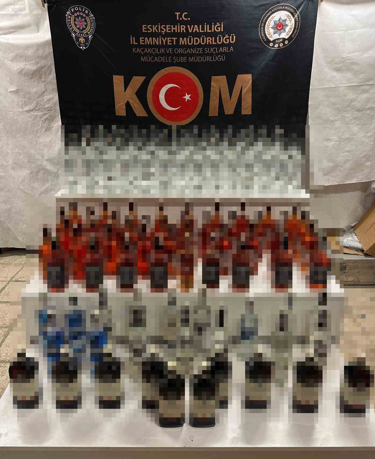 Eskişehirde 128 şişe kaçak alkol ele geçirildi