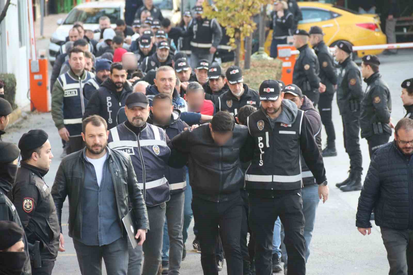 Eskişehirde silahlı organize suç örgütüne yönelik operasyon