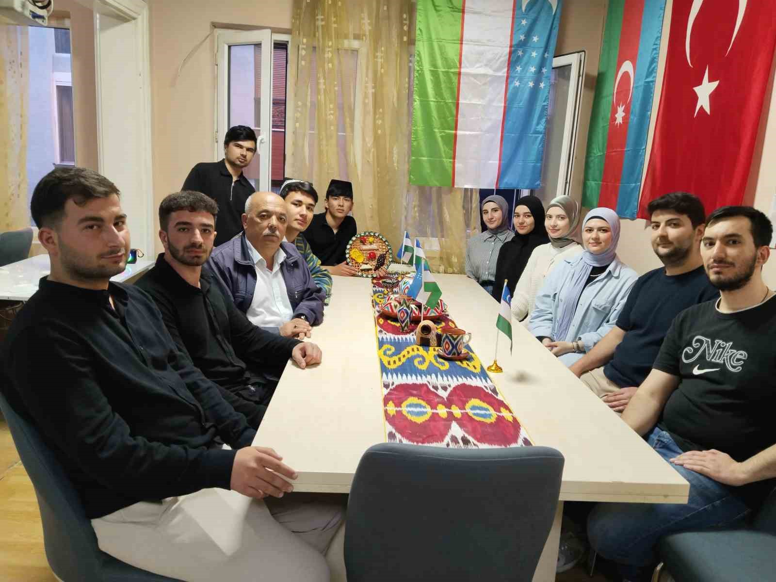 Eskişehir'de Türk Dünyası öğrencileri Hıdırellez coşkusu yaşadılar