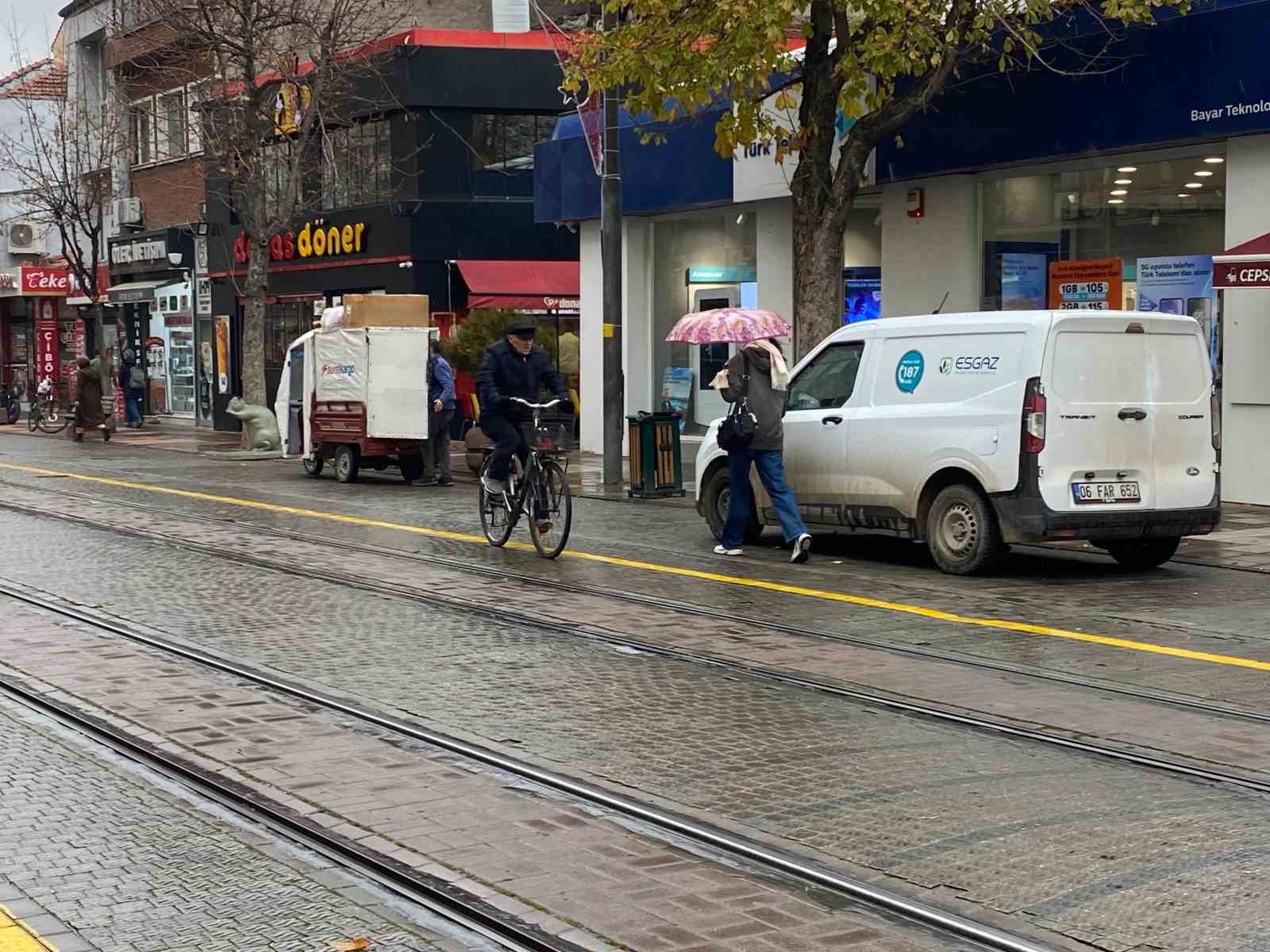 Eskişehirde yağmur etkisini gösterdi