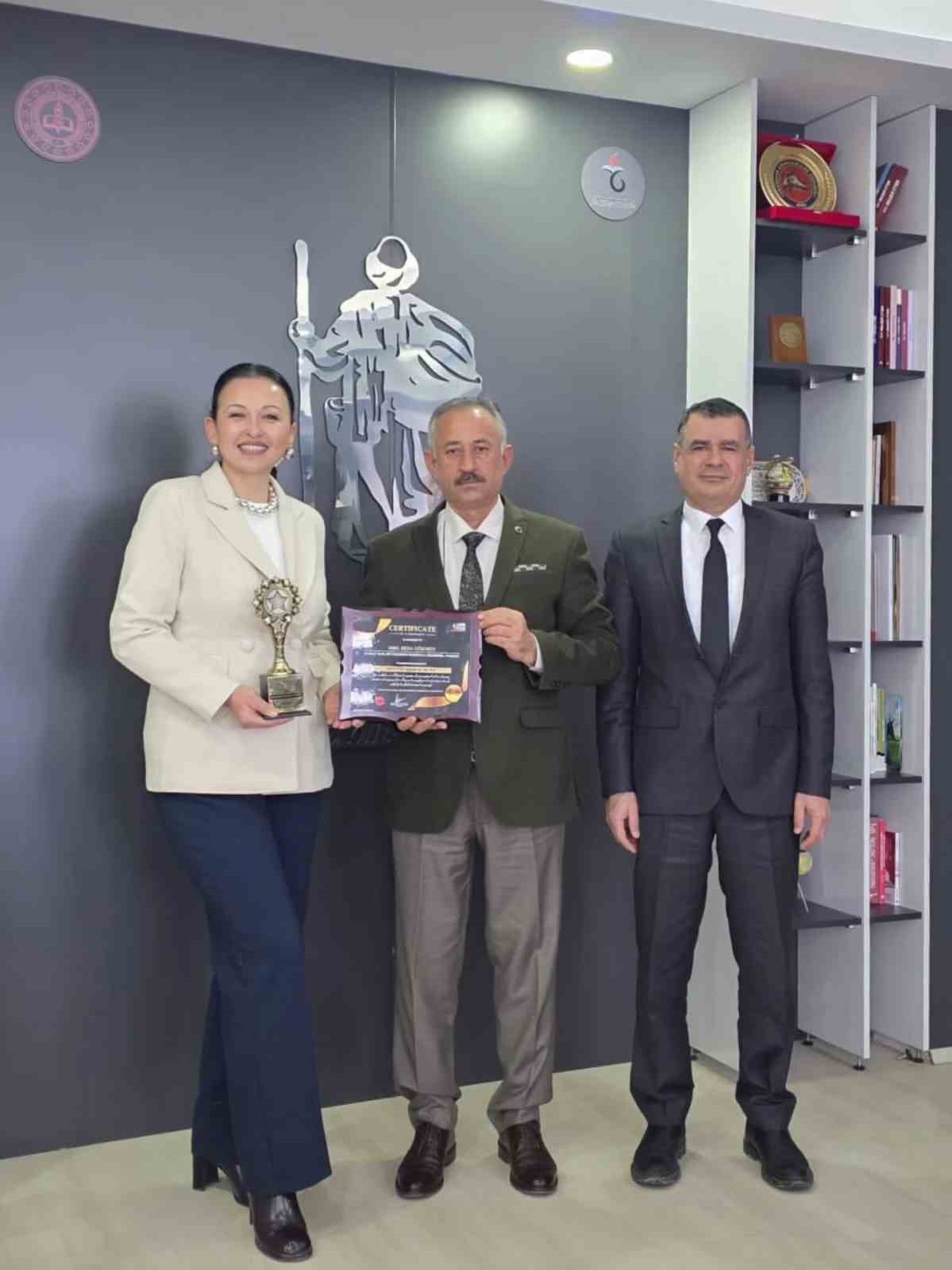 Eskişehirdeki öğretmene 2026 Yılının Yenilikçi Öğretmeni ödülü