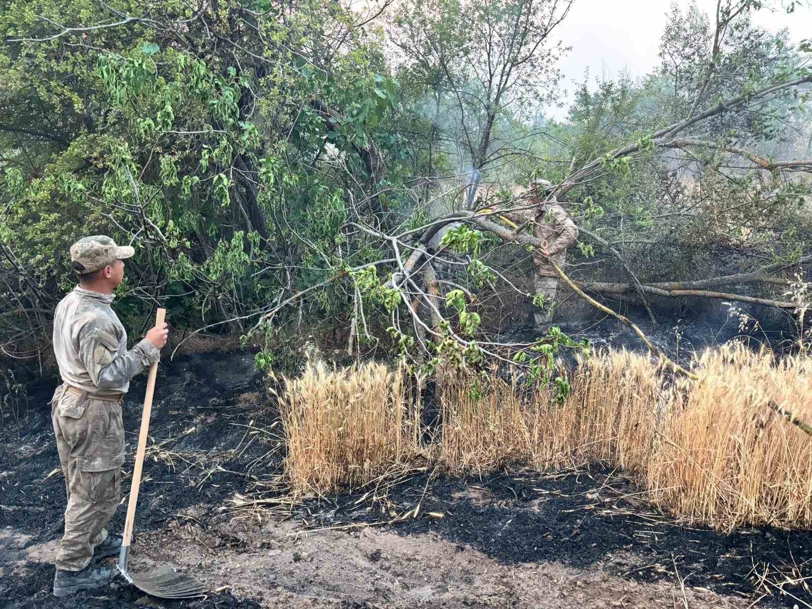Eskişehir'den Bilecik yangınına giden jandarma ekipleri döndü