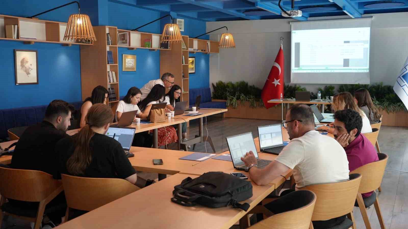 ESO Akademiden ileri düzey Excel eğitimi