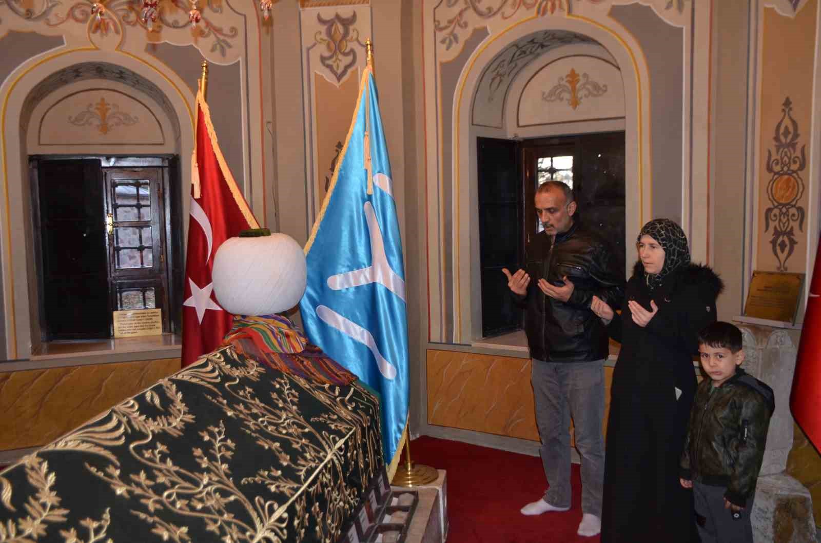 Filistin'den Ertuğrulgazi Türbesini ziyarete geldiler