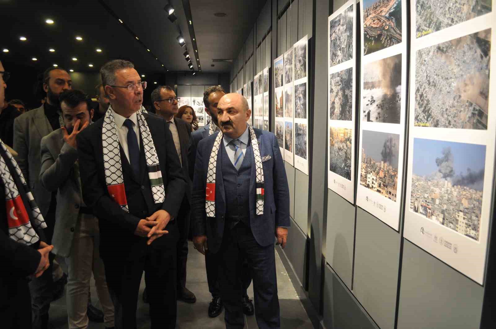 Sessiz Çığlıklar sergisi Büyükelçi Mustafa'nın katılımıyla açıldı