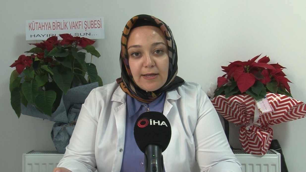 Fizyoterapist Nur Özkalay uyardı: Duruş bozukluğu ciddi problem