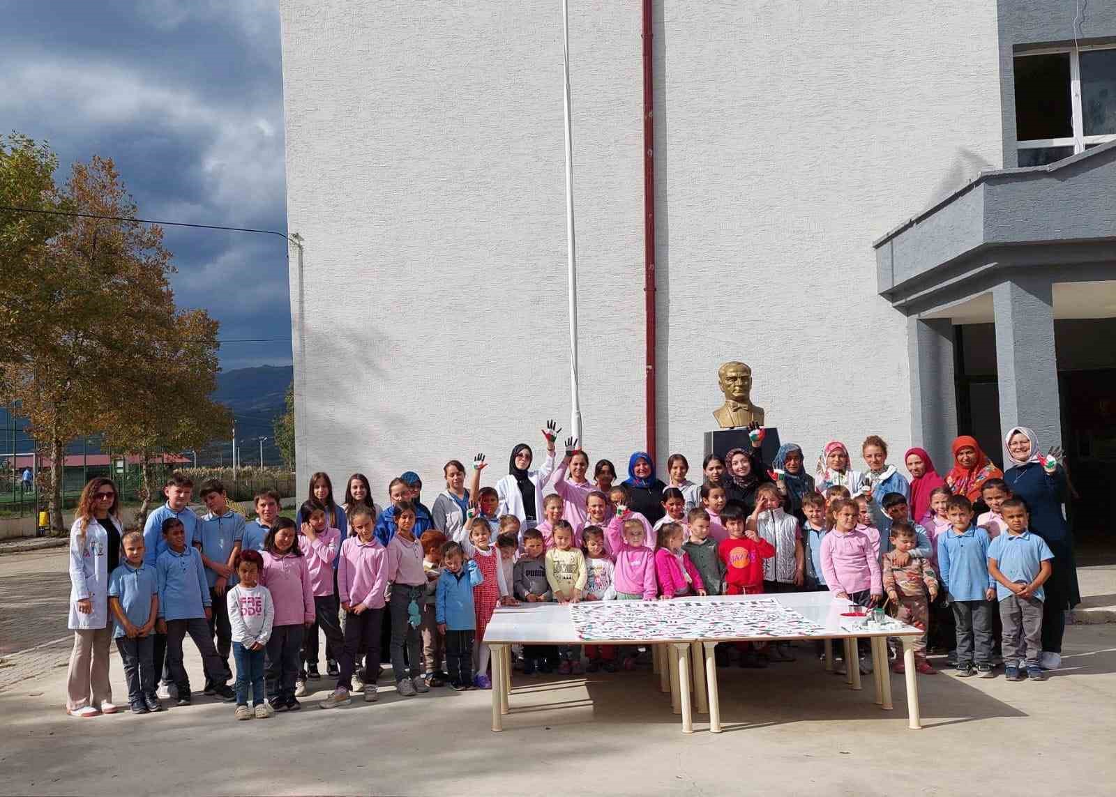 Gazze'ye 400 bin liralık destek