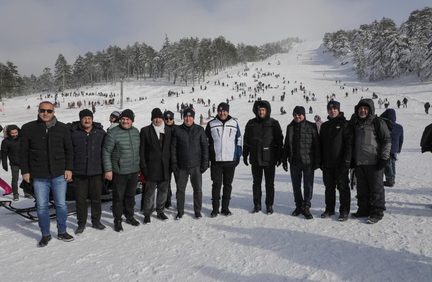 Gediz Murat Dağı Termal Kayak Merkezinde kar ve kayak keyfi
